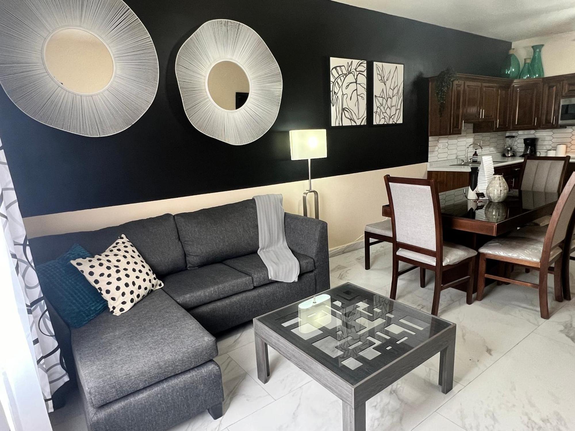 Ancla Suites Hotel - 2 Bedroom Apartments Rocky Point Exterior photo